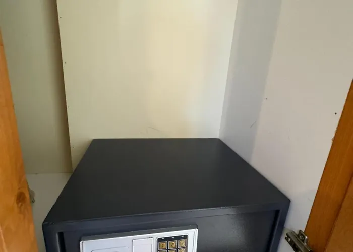 Апартаменты Breathe Easy Living *